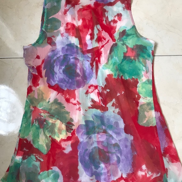 Fever Floral Watercolor Sleeveless Collared Shirt - Picture 6 of 6
